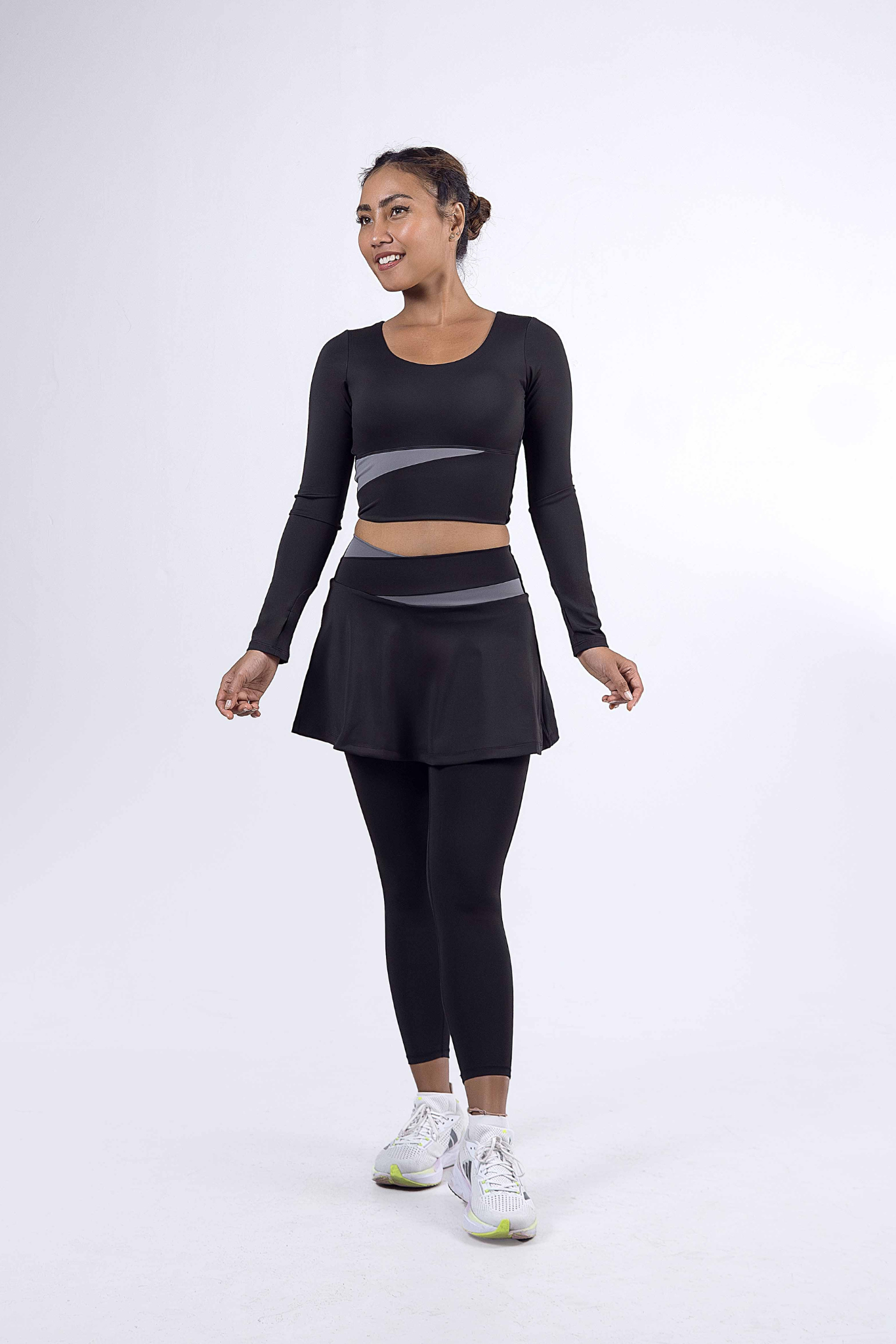 Haya Set - Longsleeve Sportbra with Long Leggings Skort