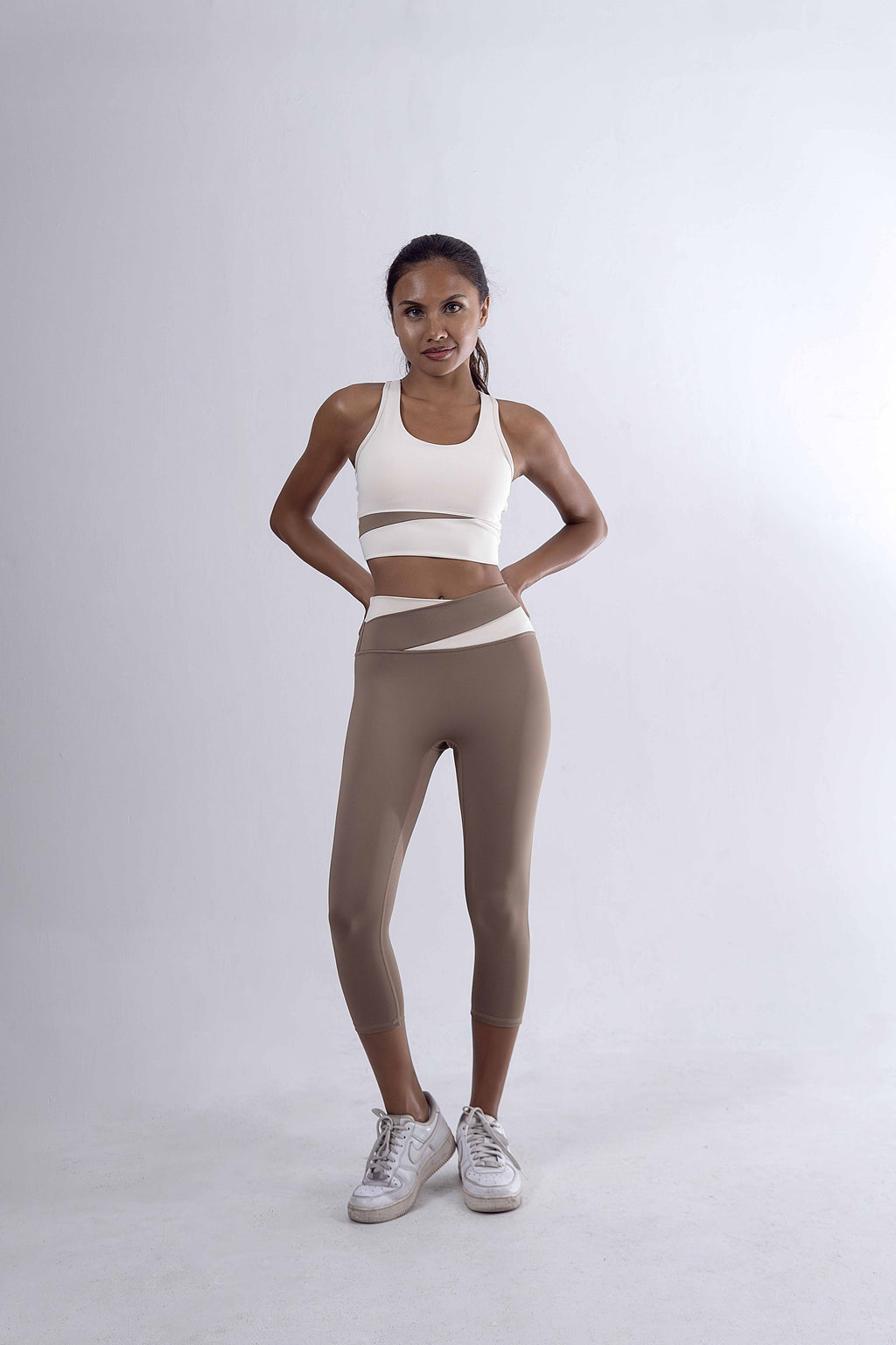 Terra Set - Sportbra with Midi-Leggings